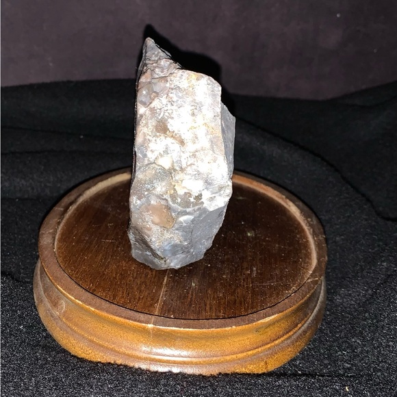 HARLEY-DAVIDSON Handmade Resin Glossy Deco Rock - Picture 3 of 9